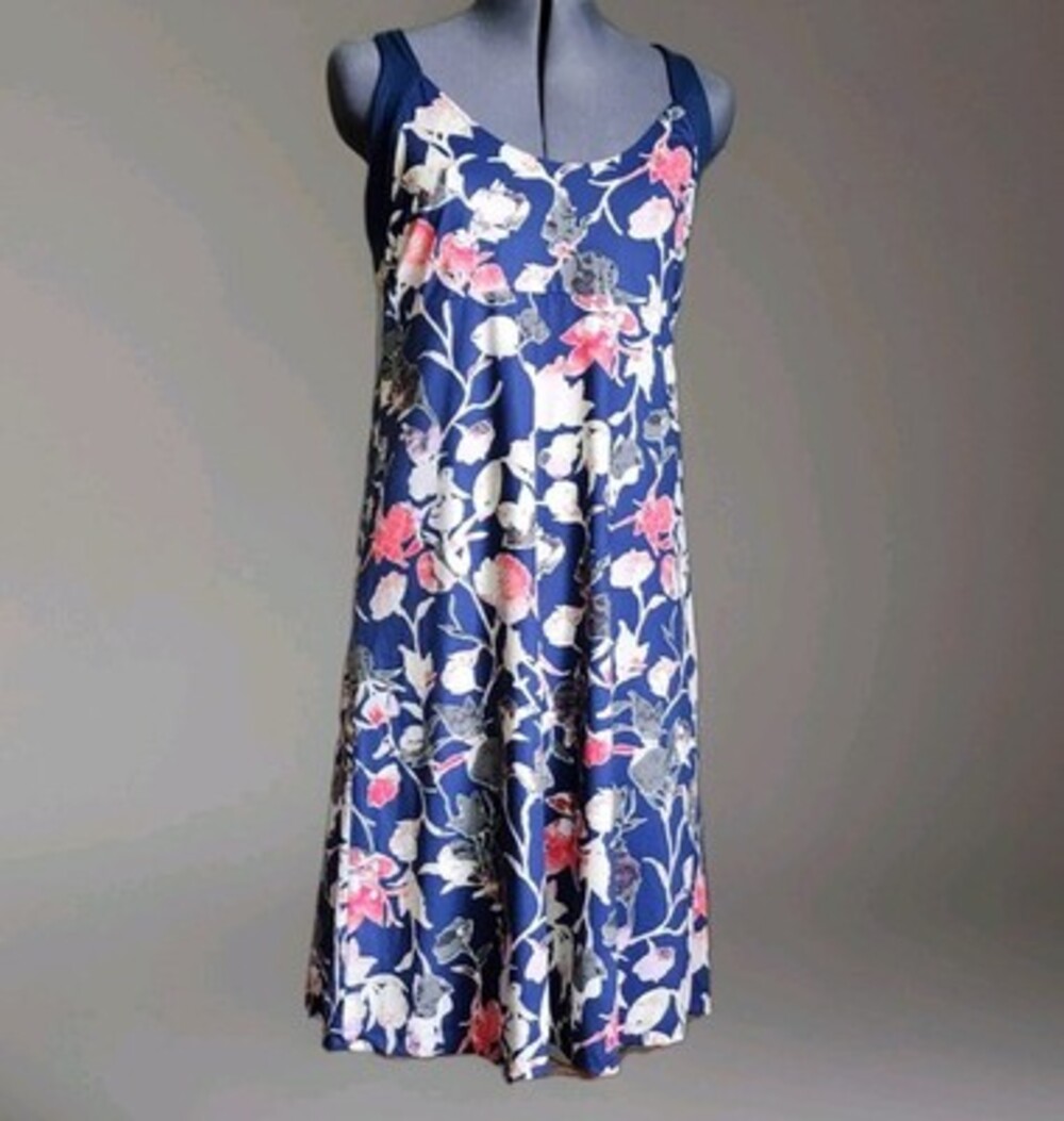 Patagonia Worn Wear Morning Glory Dress L Outdoor Hiking Built in Bra Athletic